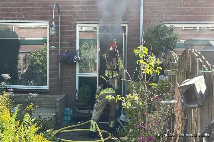 Woningbrand in Oostknollendam