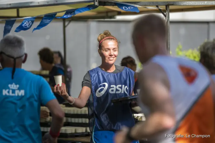 Bijzonder warme Dam tot Damloop, organisatie waarschuwt deelnemers