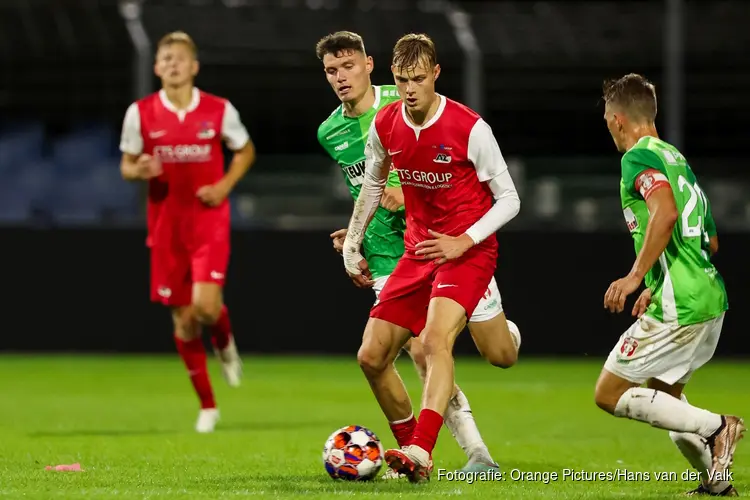 FC Dordrecht en Jong AZ komen niet tot scoren