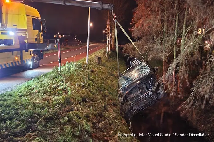 Bestuurder aangehouden na eenzijdig ongeval in Wijdewormer