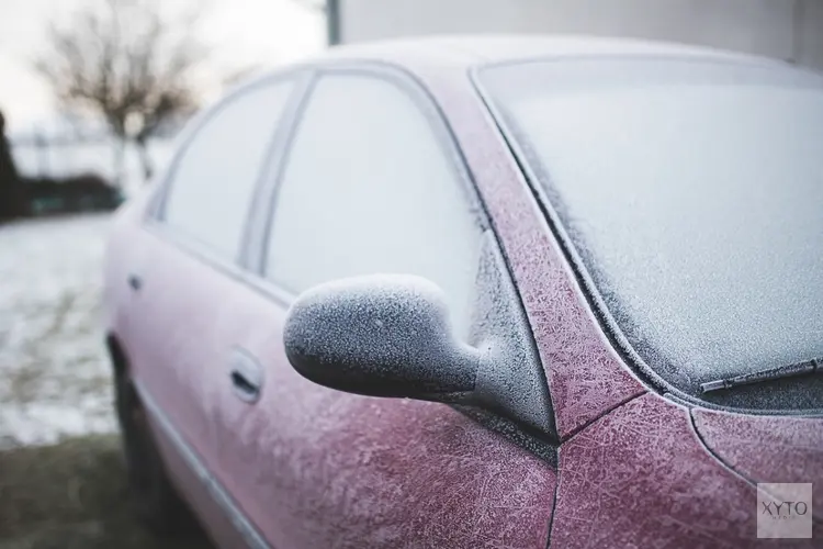 Hoe bereidt u uw auto voor op de winter en voorkomt u problemen met het starten van de motor op vorstige ochtenden - tips voor een warme en gezellige autorit