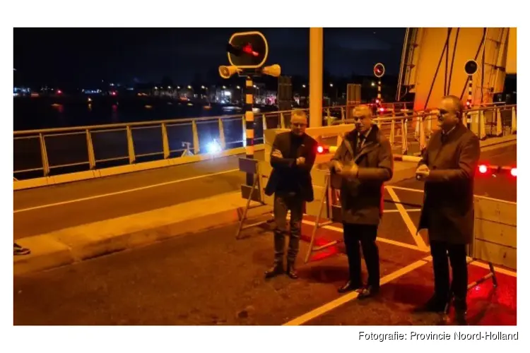 Nieuwe Zaanbrug open voor het verkeer