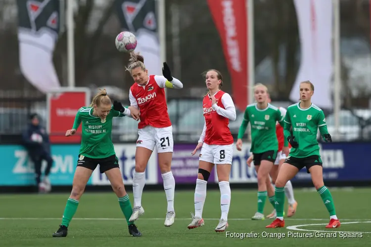 Ook vrouwen van AZ en PEC Zwolle delen de punten