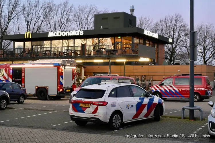 McDonald's in Zaandam ontruimd vanwege 'vreemde lucht'