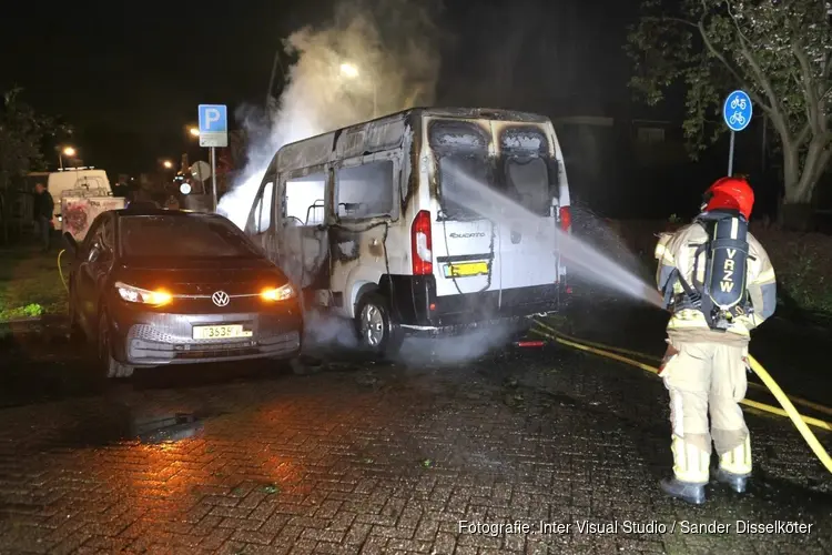 Drama voor Zaans verpleeghuis compleet: ook nieuwe bus door brand verwoest