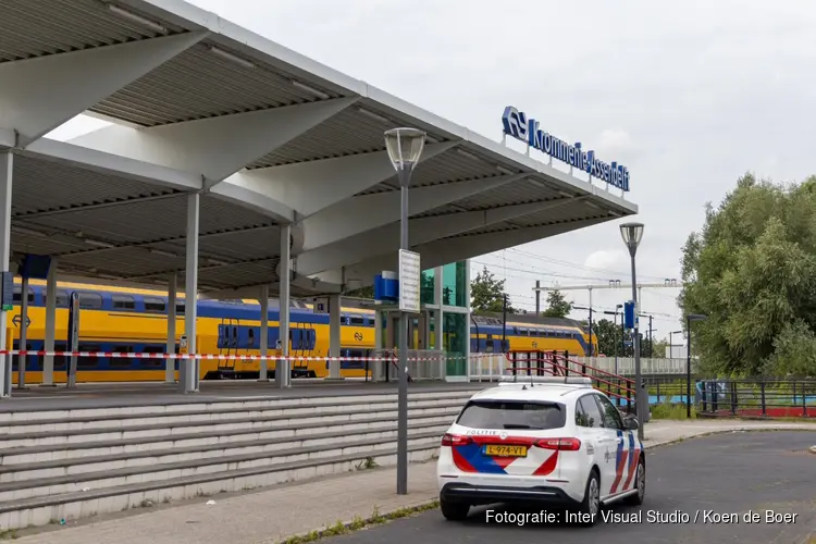 Persoon aangereden door trein op station Krommenie-Assendelft