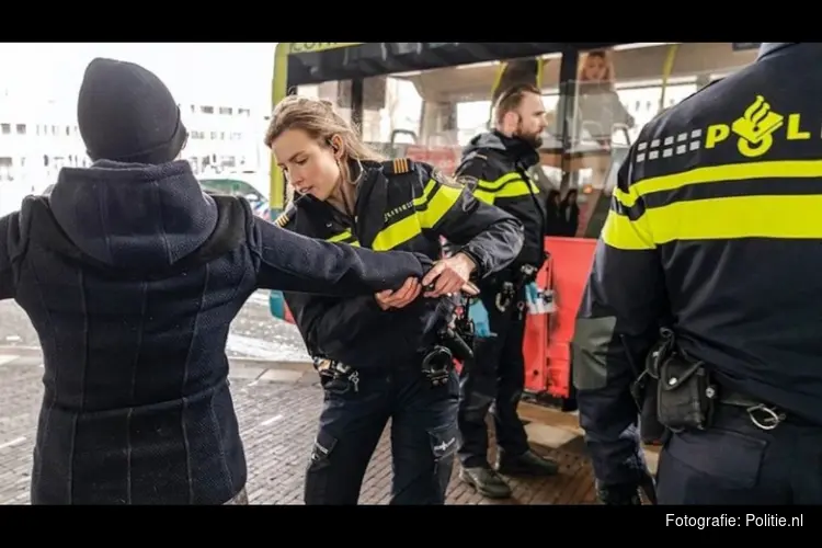 Politie mag in ieder geval tot 1 juli 2025 preventief fouilleren