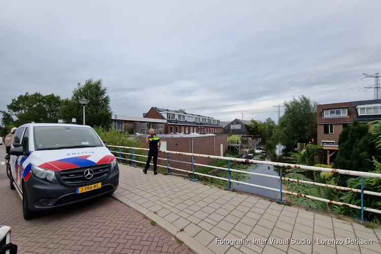 Persoon te water in Koog aan de Zaan