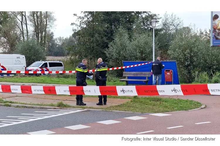 Overleden man aangetroffen in water in Zaandijk