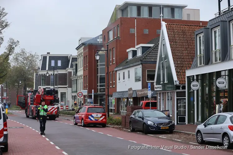 Brand tijdens werkzaamheden in pand Zaanweg in Wormerveer