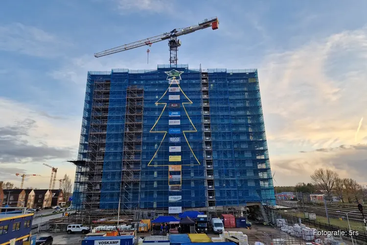 Hoogste punt nieuwbouw De Catharina in Zaandam