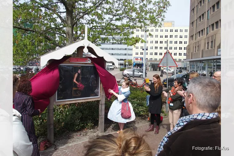 Expo Zaans Hout biedt andere kijk op Zaanse klederdracht