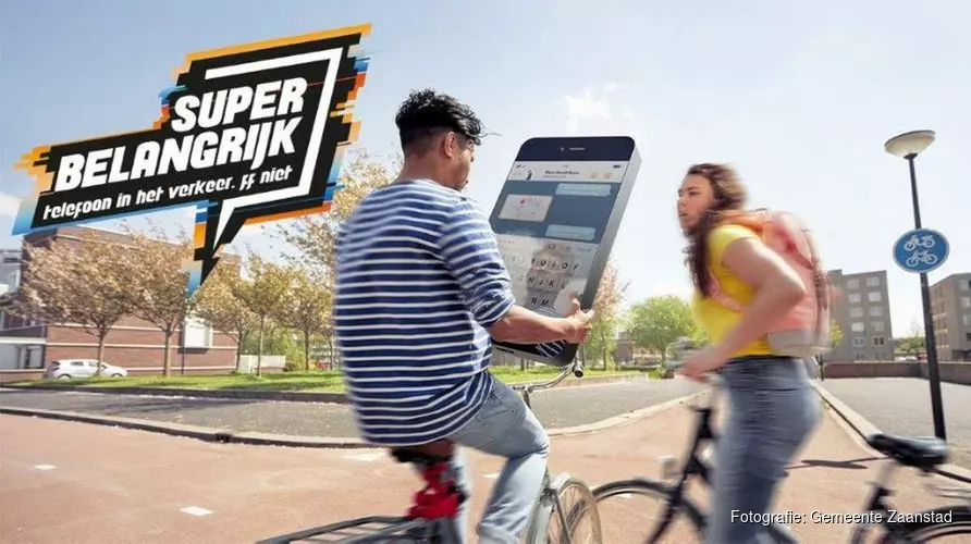 Zaanstad start campagne telefoongebruik fietsers en voetgangers