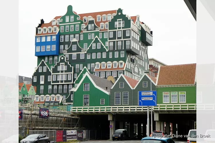 Pollers Beatrixbrug tijdelijk naar beneden